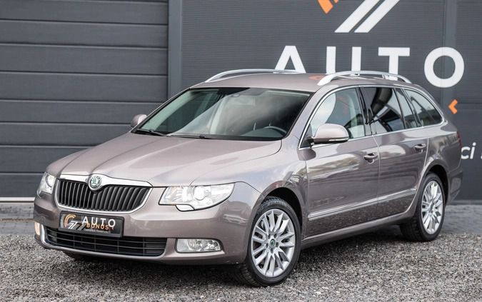 Skoda Superb cena 31900 przebieg: 194000, rok produkcji 2010 z Duszniki-Zdrój małe 497